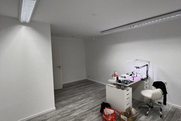Pronájem kanceláře 30 m², Stiller Weg 52, Mannheim Pronájem kanceláře 30 m², Stiller Weg 52, Mannheim