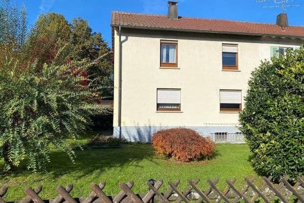Prodej domu 115 m², pozemek 457 m², Mörikestraße 20, Deizisau Prodej domu 115 m², pozemek 457 m², Mörikestraße 20, Deizisau