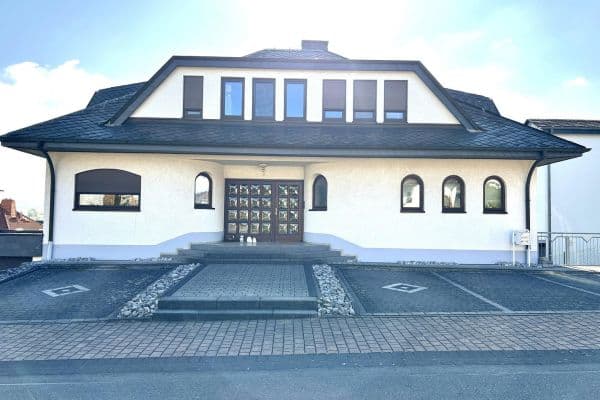 Pronájem bytu 4+1 112 m², Hünfelden Pronájem bytu 4+1 112 m², Hünfelden