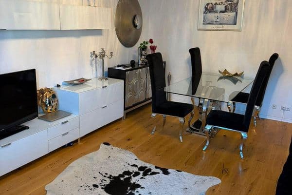 Pronájem bytu 3+1 73 m², Rathelbeckstr, Düsseldorf, Severní Porýní-Vestfálsko Pronájem bytu 3+1 73 m², Rathelbeckstr, Düsseldorf, Severní Porýní-Vestfálsko