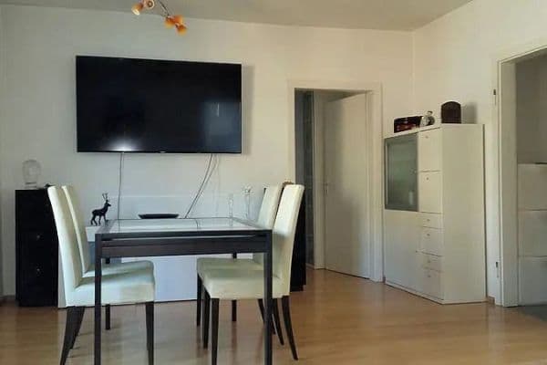 Pronájem bytu 2+1 68 m², Victoriastr. 20, Köln, Severní Porýní-Vestfálsko Pronájem bytu 2+1 68 m², Victoriastr. 20, Köln, Severní Porýní-Vestfálsko