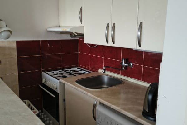 Prodej bytu 1+kk 27 m², Hostýnská, Praha Prodej bytu 1+kk 27 m², Hostýnská, Praha