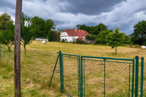 Prodej pozemku 2.942 m², SO POÚ Týn nad Vltavou Prodej pozemku 2.942 m², SO POÚ Týn nad Vltavou