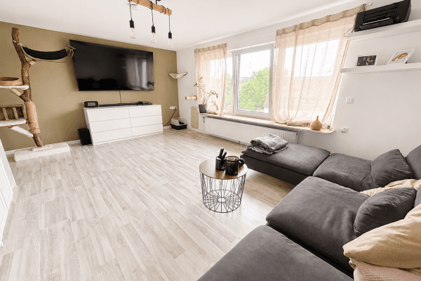 Prodej domu 120 m², pozemek 419 m², Weinstr. 47, Oberderdingen Prodej domu 120 m², pozemek 419 m², Weinstr. 47, Oberderdingen