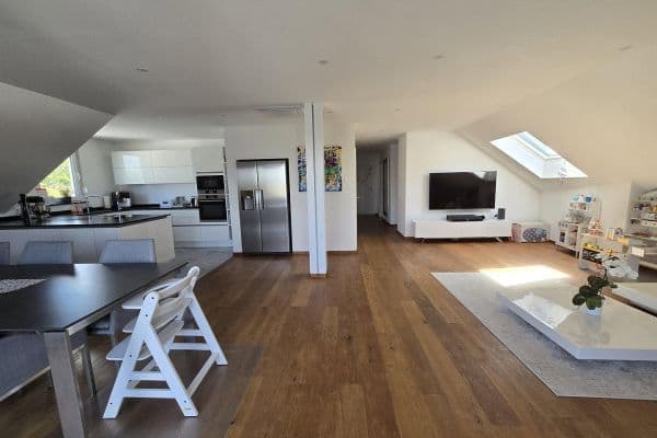 Prodej bytu 4+1 126 m², Eggenstein-Leopoldshafen Prodej bytu 4+1 126 m², Eggenstein-Leopoldshafen