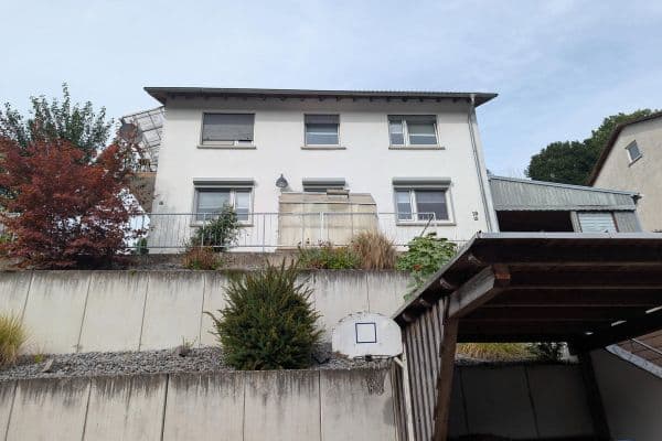 Prodej domu 185 m², pozemek 500 m², Bärsbacher Weg 19, Weinheim Prodej domu 185 m², pozemek 500 m², Bärsbacher Weg 19, Weinheim