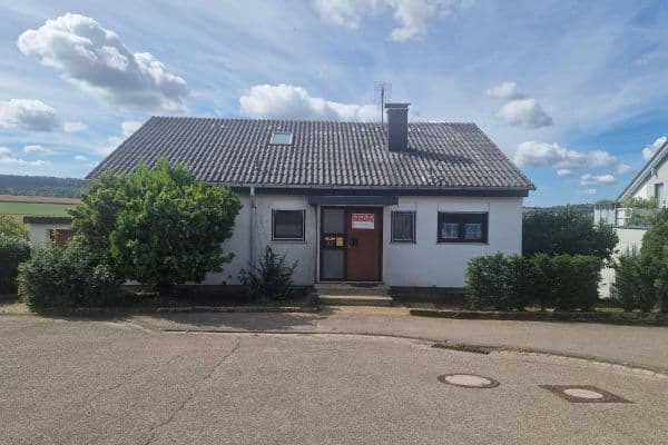 Prodej domu 240 m², pozemek 4.480 m², St. Laurentiusweg 20, Oberderdingen Prodej domu 240 m², pozemek 4.480 m², St. Laurentiusweg 20, Oberderdingen
