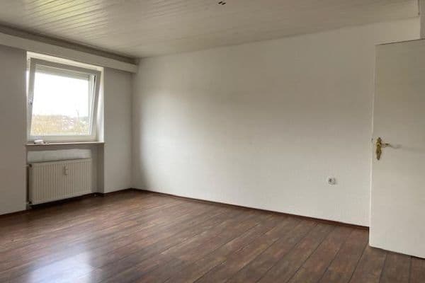 Pronájem bytu 3+1 70 m², Usinger Str. 94, Ober-Mörlen Pronájem bytu 3+1 70 m², Usinger Str. 94, Ober-Mörlen