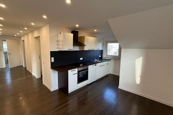 Pronájem bytu 3+1 73 m², Wiesenstraße 12, Eltville-Martinsthal Pronájem bytu 3+1 73 m², Wiesenstraße 12, Eltville-Martinsthal