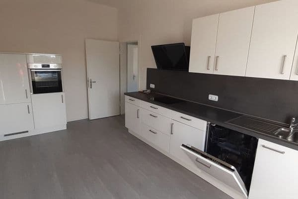Pronájem bytu 3+1 82 m², Grabenstr.190, Duisburg Pronájem bytu 3+1 82 m², Grabenstr.190, Duisburg