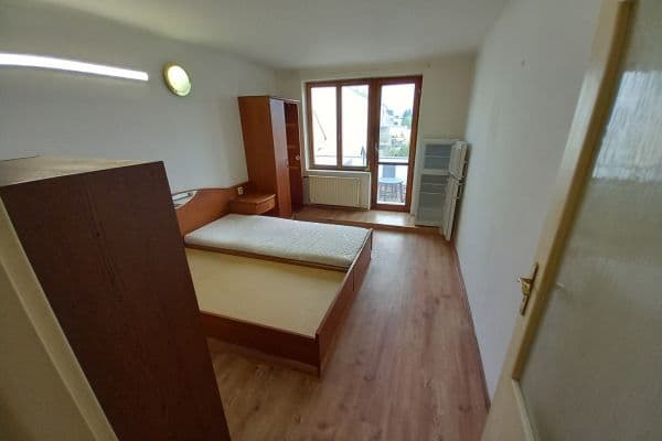 Pronájem bytu 1+kk 22 m², Bělohorská, Praha Pronájem bytu 1+kk 22 m², Bělohorská, Praha