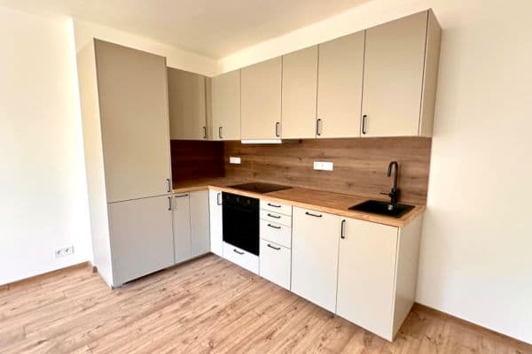 Prodej bytu 2+kk 36 m², Rýmařovská, Praha Prodej bytu 2+kk 36 m², Rýmařovská, Praha