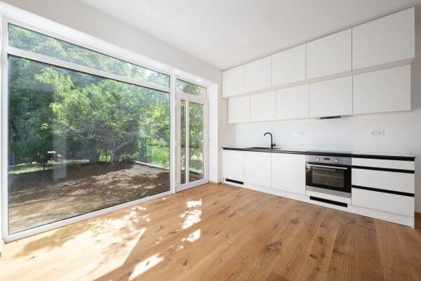 Pronájem bytu 2+kk 43 m², Ptašínského, Brno Pronájem bytu 2+kk 43 m², Ptašínského, Brno