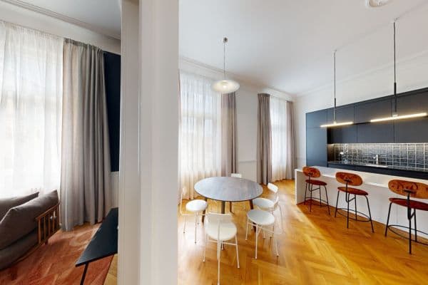 Pronájem bytu 3+1 135 m², náměstí Franze Kafky, Praha Pronájem bytu 3+1 135 m², náměstí Franze Kafky, Praha