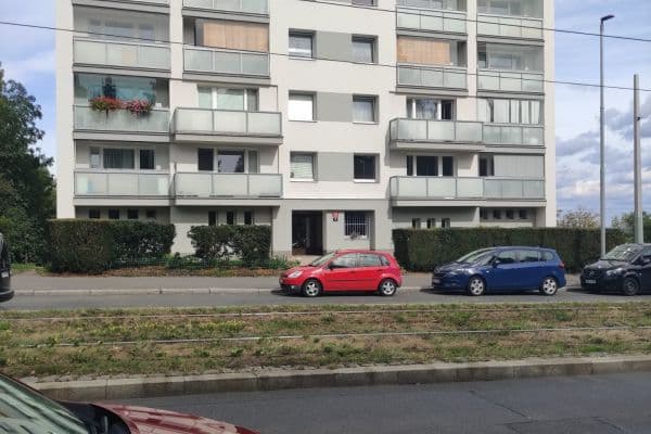 Pronájem bytu 1+1 51 m², Na Petřinách, Praha Pronájem bytu 1+1 51 m², Na Petřinách, Praha