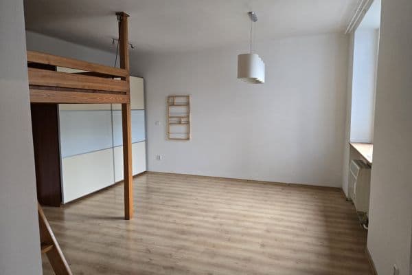 Pronájem bytu 1+1 41 m², nám. Svobody, SO POÚ Přerov Pronájem bytu 1+1 41 m², nám. Svobody, SO POÚ Přerov