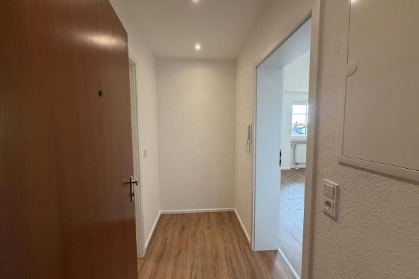 Pronájem bytu 2+1 60 m², Am Wald 11, Wiesbaden Pronájem bytu 2+1 60 m², Am Wald 11, Wiesbaden