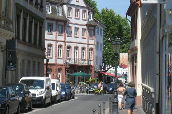 Pronájem bytu 1+1 24 m², Mainz, Porýní-Falc Pronájem bytu 1+1 24 m², Mainz, Porýní-Falc