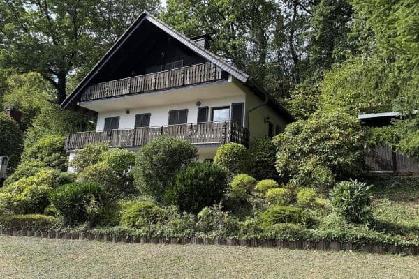 Prodej domu 140 m², pozemek 909 m², Schlüchtern Prodej domu 140 m², pozemek 909 m², Schlüchtern