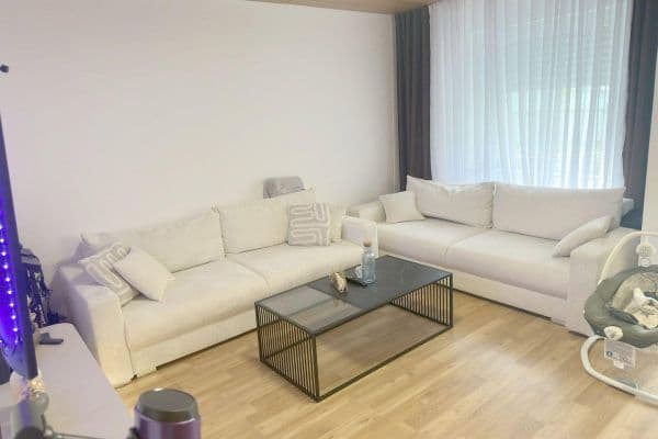 Pronájem bytu 3+1 68 m², Ulm, Bádensko-Württembersko Pronájem bytu 3+1 68 m², Ulm, Bádensko-Württembersko