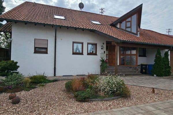 Prodej domu 270 m², pozemek 690 m², Oedheim Prodej domu 270 m², pozemek 690 m², Oedheim