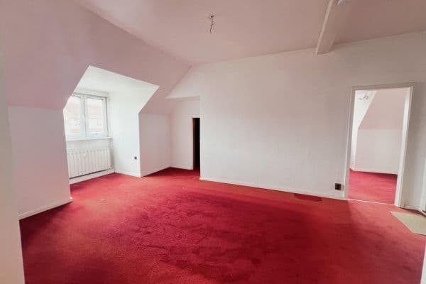 Prodej bytu 3+1 70 m², Reichsstraße 20A, Berlin, Berlín Prodej bytu 3+1 70 m², Reichsstraße 20A, Berlin, Berlín