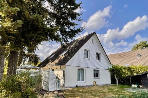Prodej domu 110 m², pozemek 440 m², Fichtestraße, Hoppegarten-Waldesruh Prodej domu 110 m², pozemek 440 m², Fichtestraße, Hoppegarten-Waldesruh