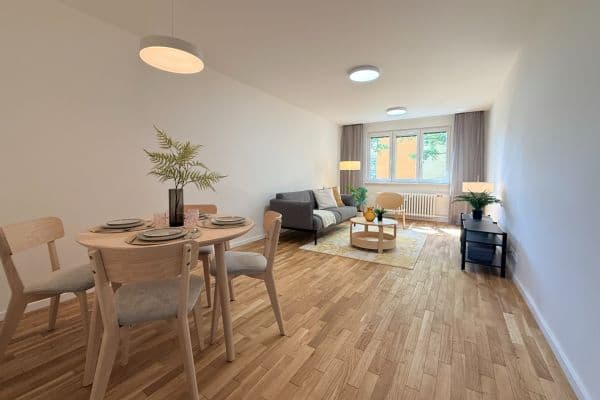 Prodej bytu 2+1 57 m², Skřivanská, Praha Prodej bytu 2+1 57 m², Skřivanská, Praha