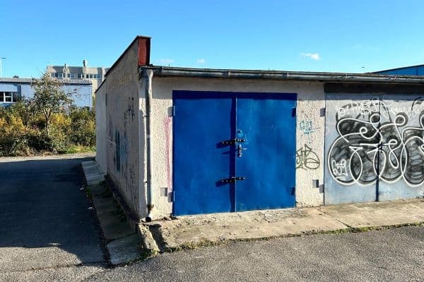 Pronájem garáže 19 m², Podle Kačerova, Praha Pronájem garáže 19 m², Podle Kačerova, Praha