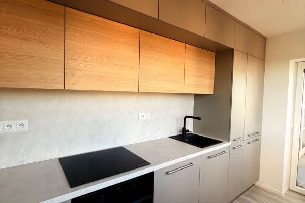 Pronájem bytu 3+kk 64 m², Severní, Hradec Králové Pronájem bytu 3+kk 64 m², Severní, Hradec Králové