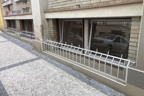 Pronájem nebytového prostoru 57 m², Biskupcova, Praha Pronájem nebytového prostoru 57 m², Biskupcova, Praha