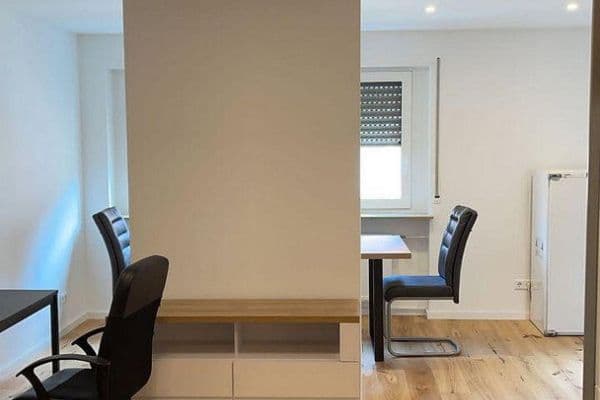 Pronájem bytu 1+1 40 m², Lortzingstr. 9, Mannheim, Bádensko-Württembersko Pronájem bytu 1+1 40 m², Lortzingstr. 9, Mannheim, Bádensko-Württembersko