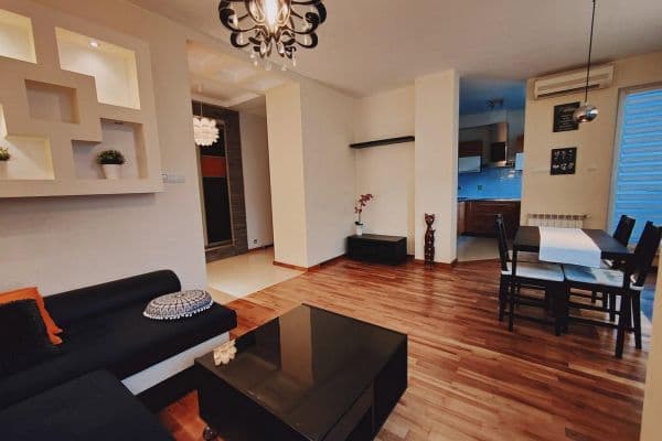 Pronájem bytu 2+1 58 m², Sindelfingen Pronájem bytu 2+1 58 m², Sindelfingen