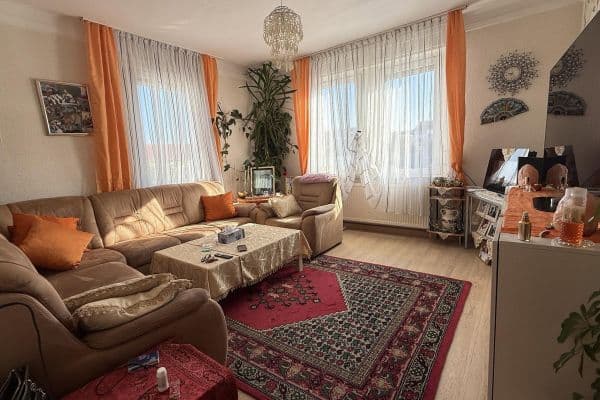 Pronájem bytu 3+1 64 m², Heininger Straße 12, Göppingen Pronájem bytu 3+1 64 m², Heininger Straße 12, Göppingen