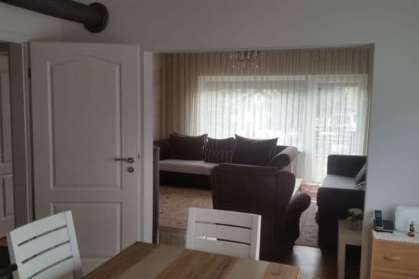 Prodej domu 316 m², pozemek 1.335 m², Aßlar, Hessen Prodej domu 316 m², pozemek 1.335 m², Aßlar, Hessen