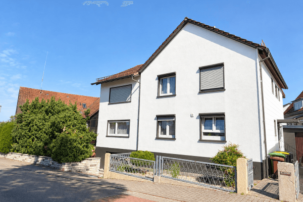 Prodej domu 200 m², pozemek 530 m², Alte Rathausstr. 16, Bietigheim Prodej domu 200 m², pozemek 530 m², Alte Rathausstr. 16, Bietigheim