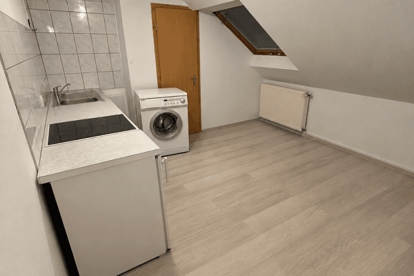 Pronájem bytu 2+1 46 m², Rauer Werth 13, Wuppertal, Severní Porýní-Vestfálsko Pronájem bytu 2+1 46 m², Rauer Werth 13, Wuppertal, Severní Porýní-Vestfálsko