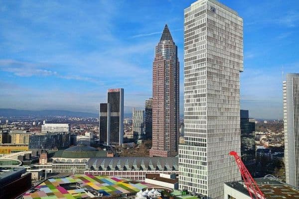 Pronájem bytu 2+1 50 m², Europa-Allee 11, Frankfurt am Main Pronájem bytu 2+1 50 m², Europa-Allee 11, Frankfurt am Main