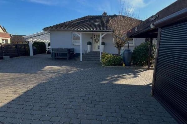 Prodej domu 167 m², pozemek 702 m², Wedemark Prodej domu 167 m², pozemek 702 m², Wedemark