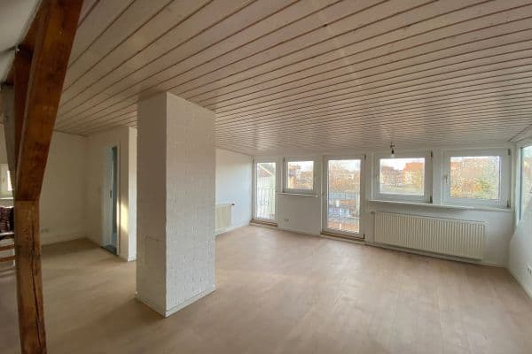 Pronájem bytu 4+1 104 m², Leunisstraße 2, Hildesheim Pronájem bytu 4+1 104 m², Leunisstraße 2, Hildesheim