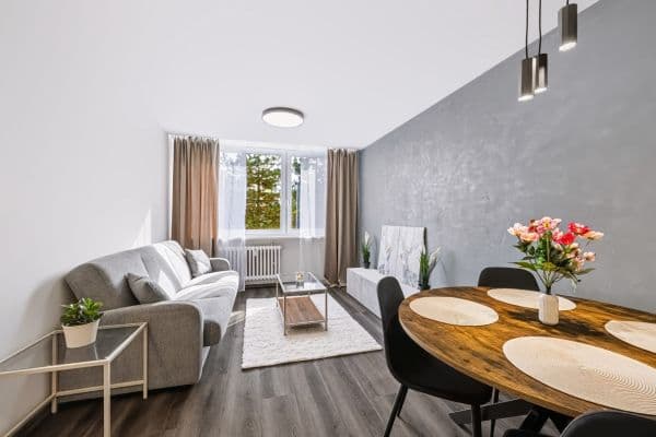 Prodej bytu 2+kk 45 m², Kostřínská, Praha Prodej bytu 2+kk 45 m², Kostřínská, Praha