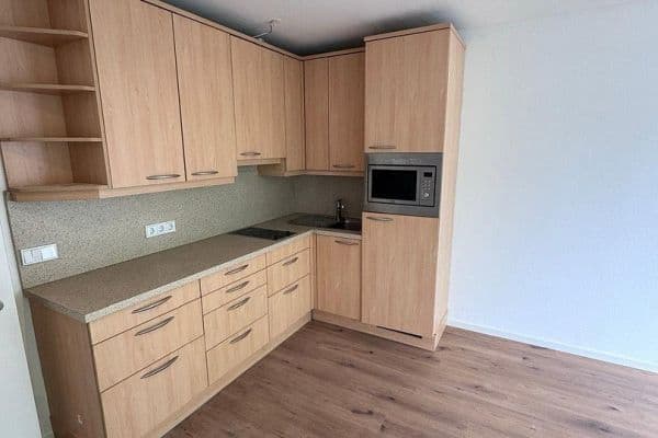 Pronájem bytu 1+1 31 m², Hannoverstraße 8, München, Bavorsko Pronájem bytu 1+1 31 m², Hannoverstraße 8, München, Bavorsko