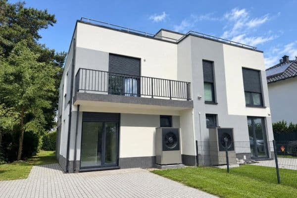 Prodej domu 150 m², pozemek 394 m², Enkenbacher Weg 106, Berlin Prodej domu 150 m², pozemek 394 m², Enkenbacher Weg 106, Berlin