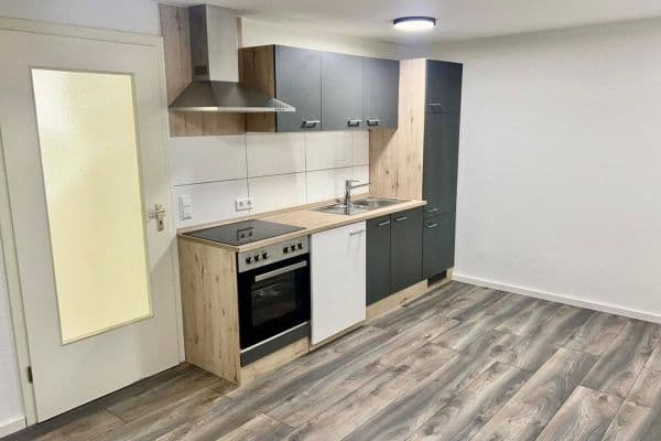 Pronájem bytu 2+1 36 m², Ditzingerstraße 5, Leonberg Pronájem bytu 2+1 36 m², Ditzingerstraße 5, Leonberg