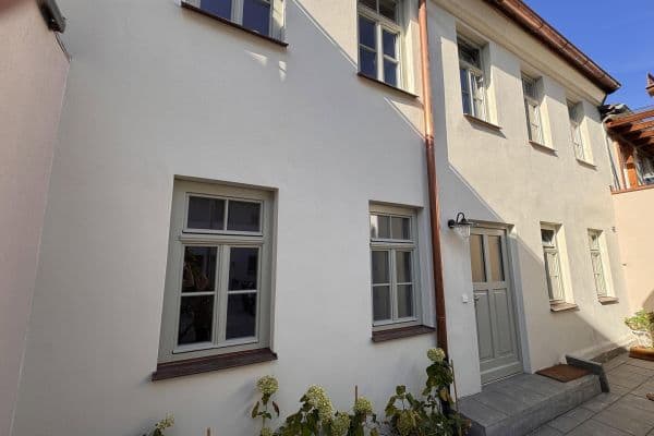 Pronájem bytu 3+1 77 m², Friedrichstraße 32, Erlangen Pronájem bytu 3+1 77 m², Friedrichstraße 32, Erlangen