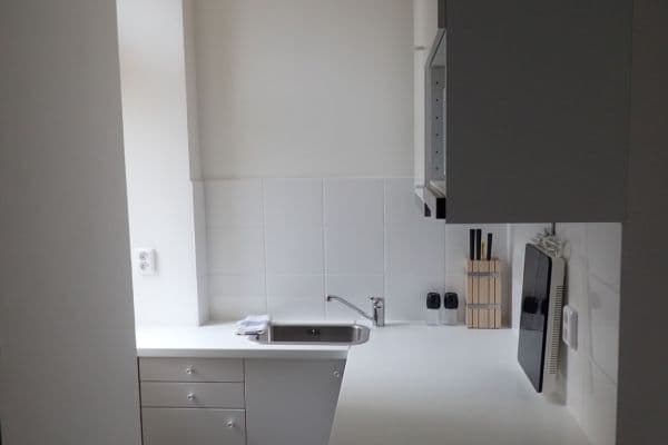 Pronájem bytu 1+kk 17 m², Křížová, Praha Pronájem bytu 1+kk 17 m², Křížová, Praha