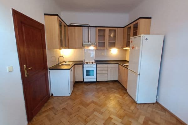 Pronájem bytu 2+1 55 m², Roháčova, Praha Pronájem bytu 2+1 55 m², Roháčova, Praha