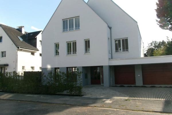 Pronájem bytu 4+1 140 m², Köln, Severní Porýní-Vestfálsko Pronájem bytu 4+1 140 m², Köln, Severní Porýní-Vestfálsko