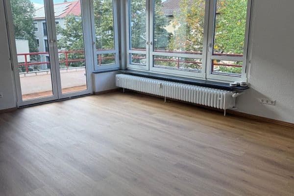 Pronájem bytu 2+1 70 m², Emil-Heckel-Straße 12, Mannheim, Bádensko-Württembersko Pronájem bytu 2+1 70 m², Emil-Heckel-Straße 12, Mannheim, Bádensko-Württembersko