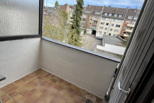 Pronájem bytu 2+1 65 m², Mülheimer Freiheit, Köln Pronájem bytu 2+1 65 m², Mülheimer Freiheit, Köln